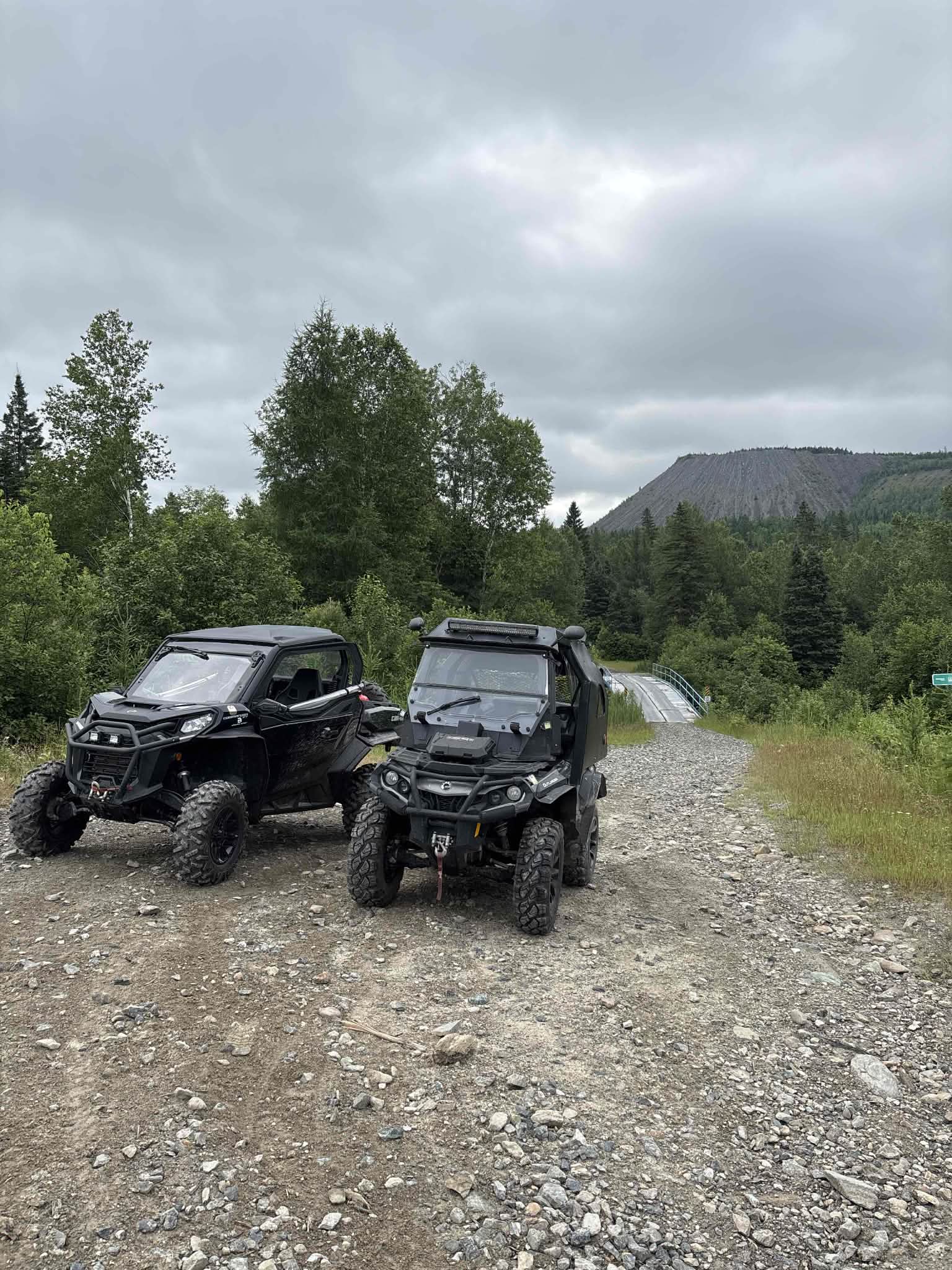 side by side tours in quebec canada